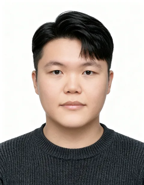 20대 남성 고객의 인핸즈 AI 증명사진 제작 결과 (5번째 사진)