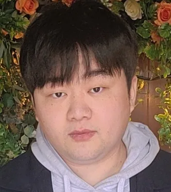 30대 남성 고객이 AI 증명사진 제작에 사용한 일상 사진 (3번째 사진)