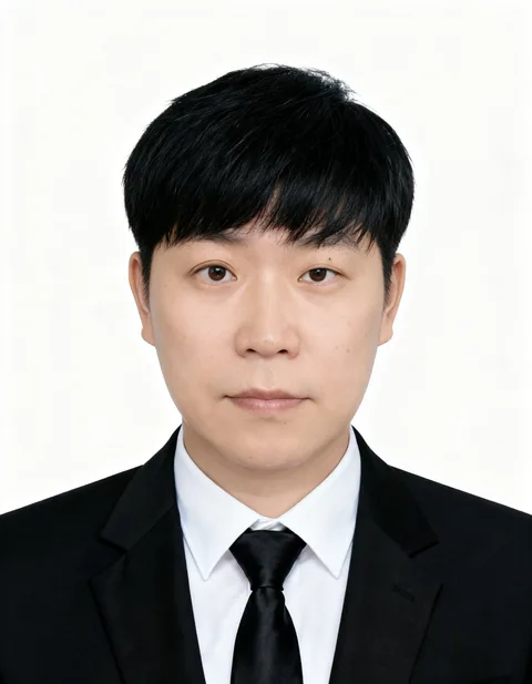 40대 남성 고객의 인핸즈 AI 증명사진 제작 결과 (5번째 사진)